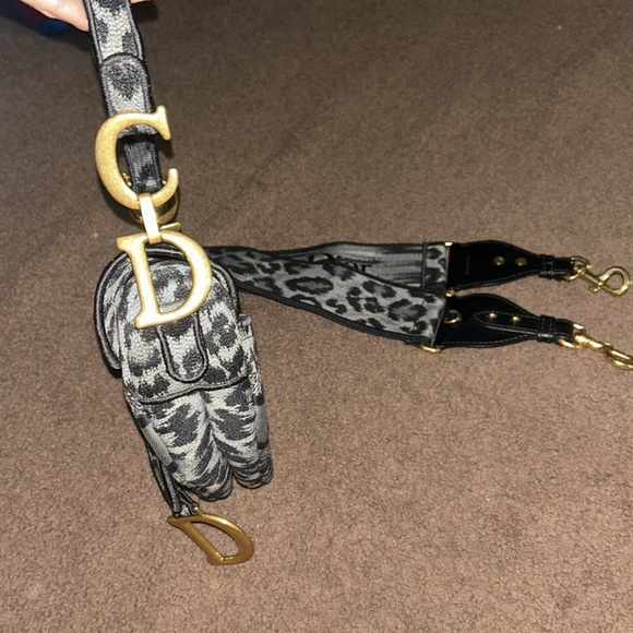 Rare Dior Gray Leopard Canvas Saddle Bag - Picture 7 of 15